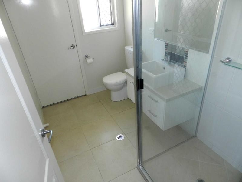 100 Penda Avenue, New Auckland QLD 4680