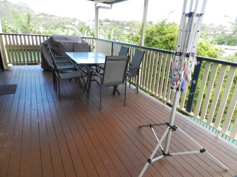 6 Berrigan Court, Gladstone QLD 4680