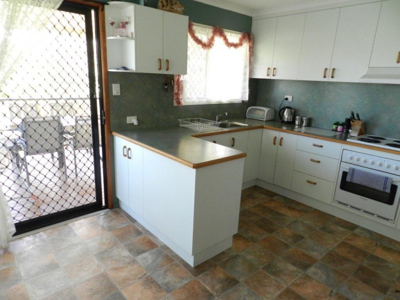 6 Berrigan Court, Gladstone QLD 4680