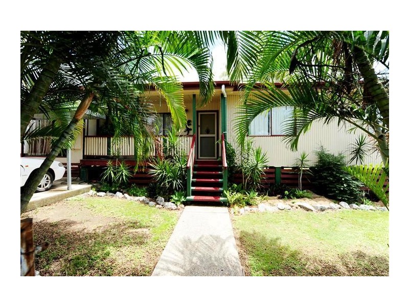 11 Larsen Street, Gladstone QLD 4680