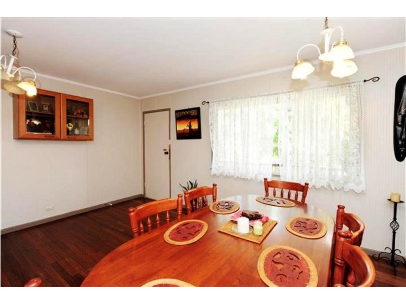 11 Larsen Street, Gladstone QLD 4680