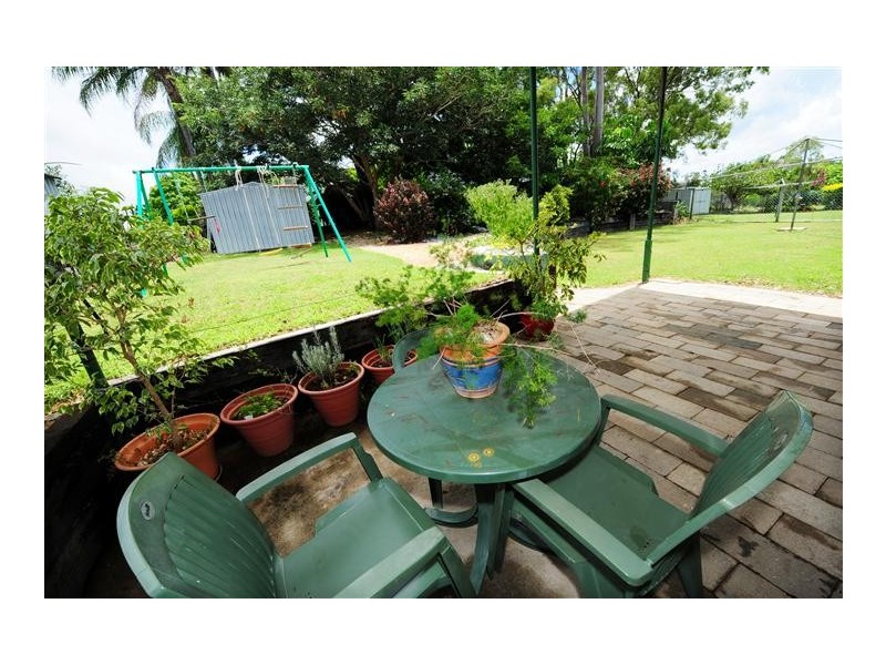 11 Larsen Street, Gladstone QLD 4680