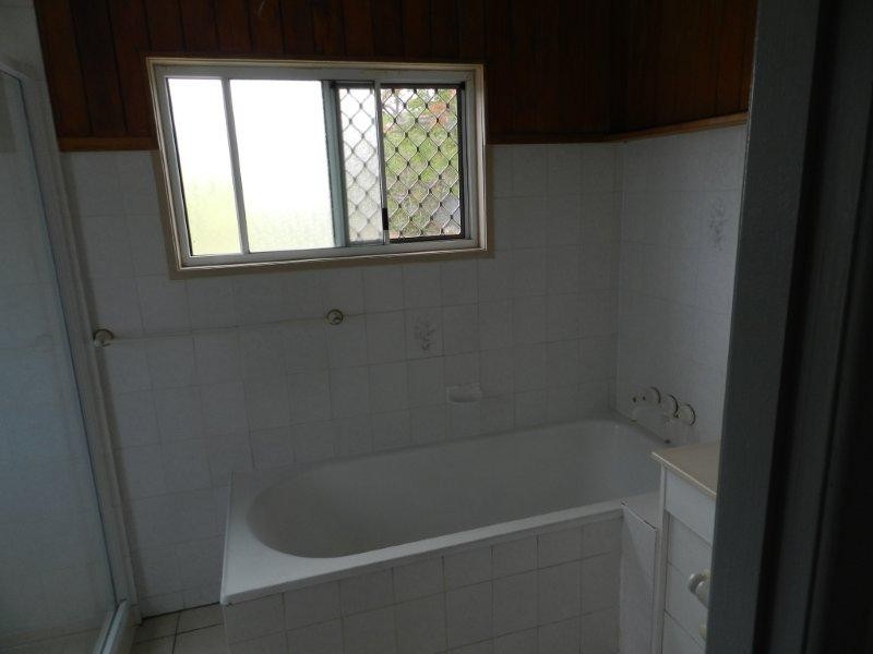 61 Off Lane, Gladstone QLD 4680