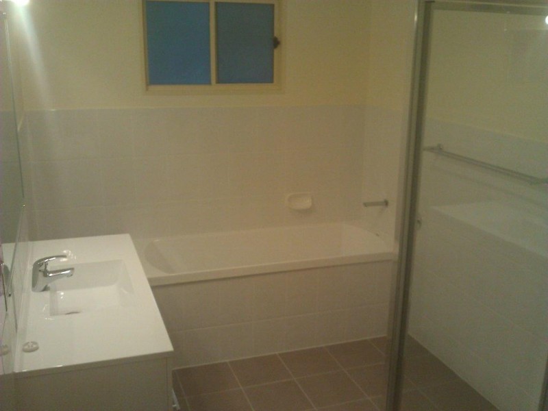 1 Connolly Court, Telina QLD 4680