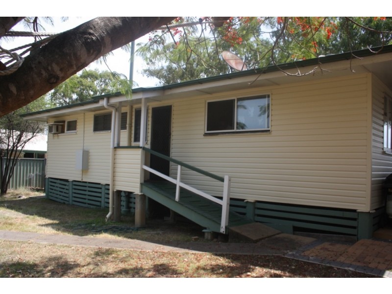 15 McCray Street, Gladstone QLD 4680