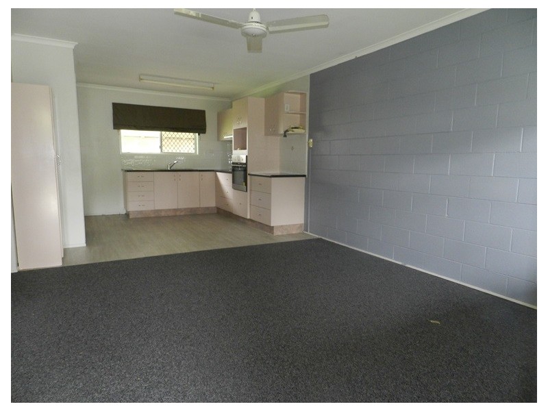 2/9 Mc Cann Street, South Gladstone QLD 4680
