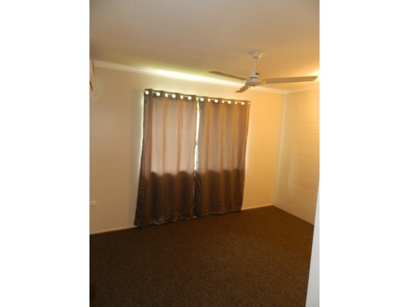 2/9 Mc Cann Street, South Gladstone QLD 4680