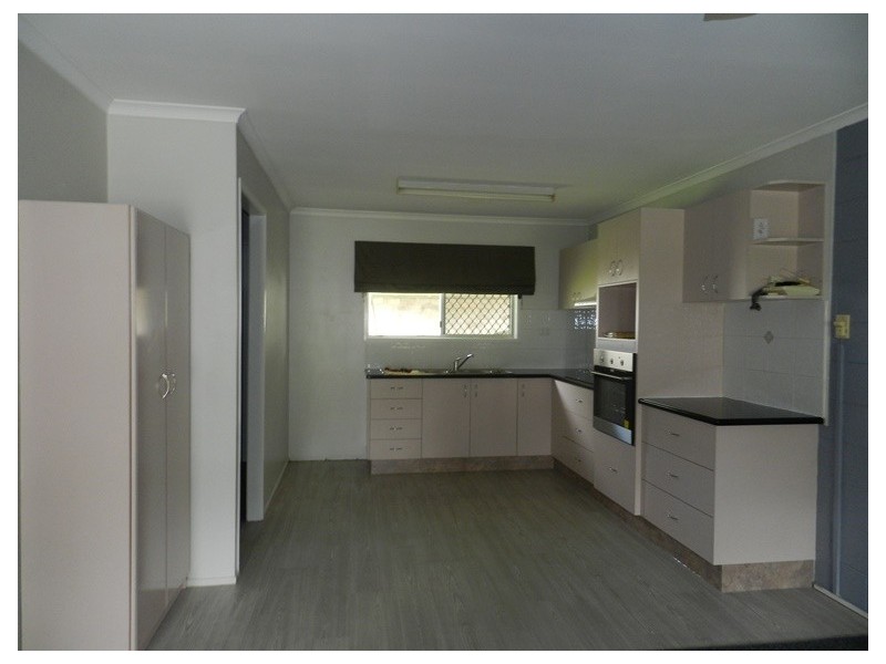 2/9 Mc Cann Street, South Gladstone QLD 4680
