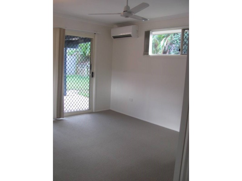 18 Curtis Avenue, Boyne Island QLD 4680