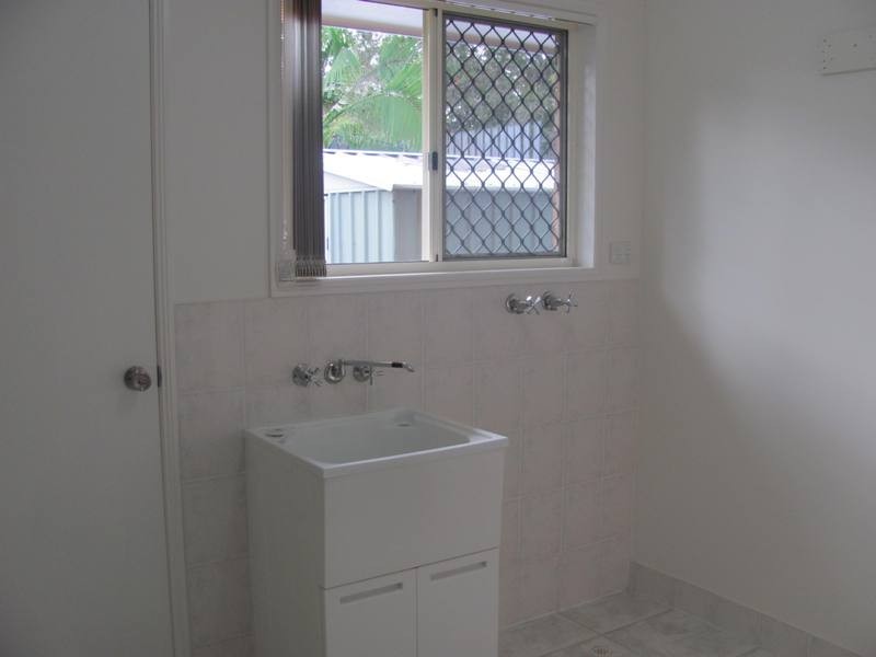 18 Curtis Avenue, Boyne Island QLD 4680