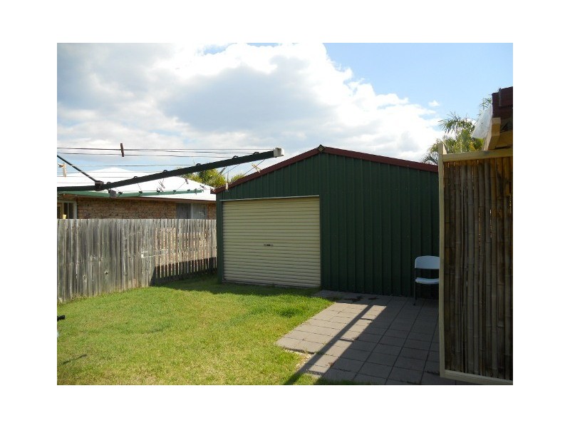 22 Curtis Avenue, Boyne Island QLD 4680