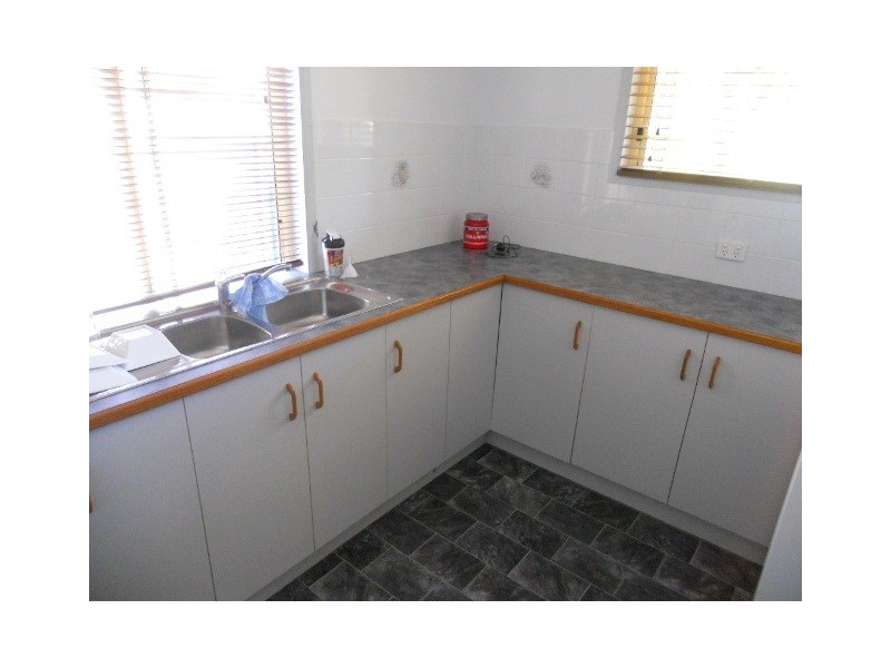 22 Curtis Avenue, Boyne Island QLD 4680