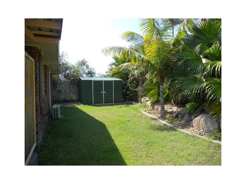 22 Curtis Avenue, Boyne Island QLD 4680