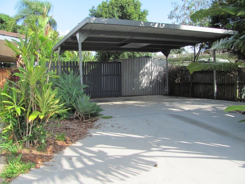 41 Edward Street, Boyne Island QLD 4680