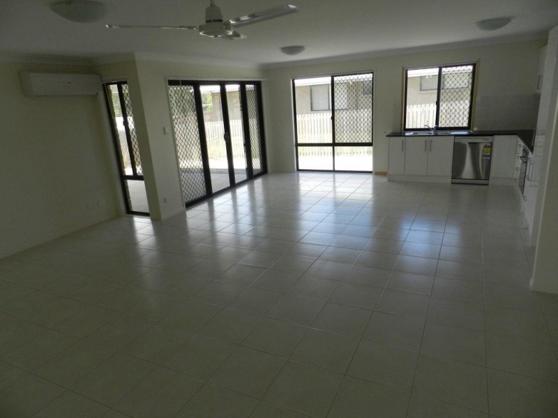 30 Stoneybrook Drive, Glen Eden QLD 4680