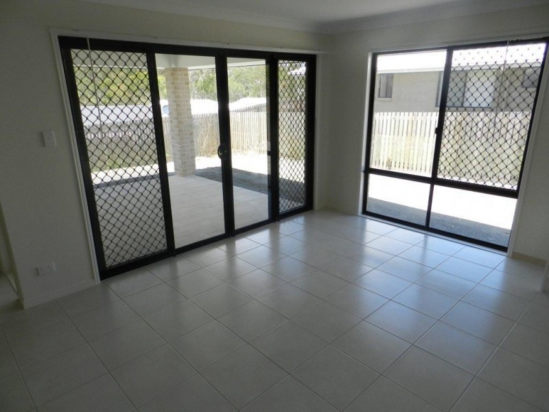 30 Stoneybrook Drive, Glen Eden QLD 4680