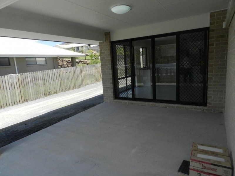 30 Stoneybrook Drive, Glen Eden QLD 4680