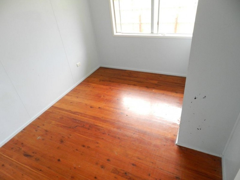 44 Squire Street, Toolooa QLD 4680