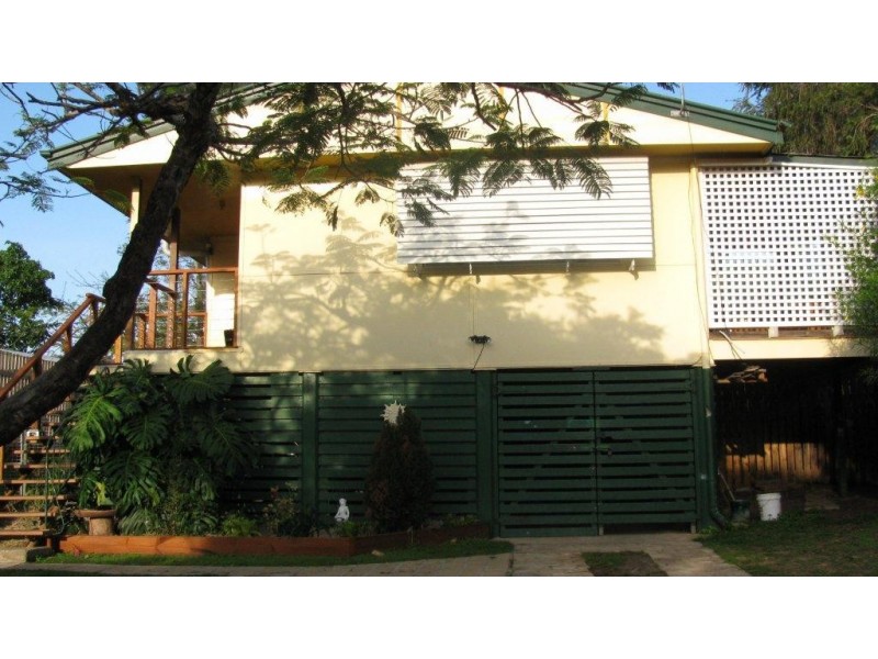 44 Squire Street, Toolooa QLD 4680