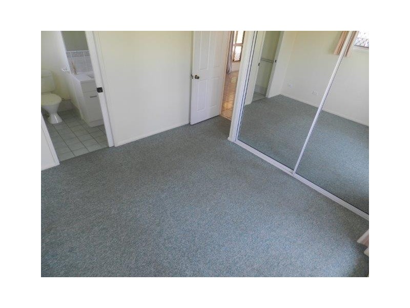 5 Yaldara Court, New Auckland QLD 4680