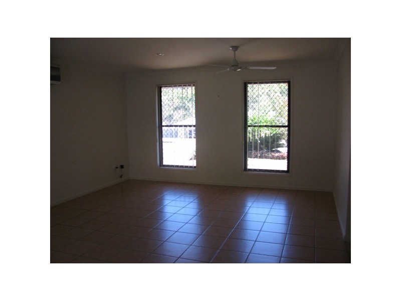 75 Col Brown Avenue, Clinton QLD 4680
