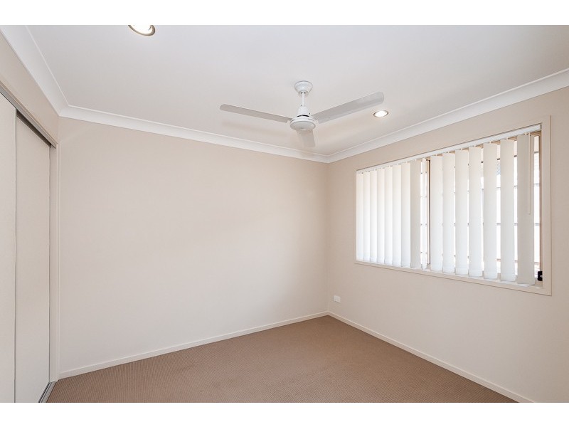 5 Kroombit, New Auckland QLD 4680