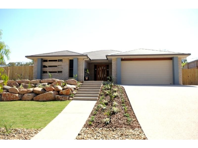 10 Oasis Crt, South Gladstone QLD 4680