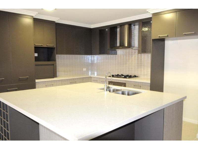 10 Oasis Crt, South Gladstone QLD 4680