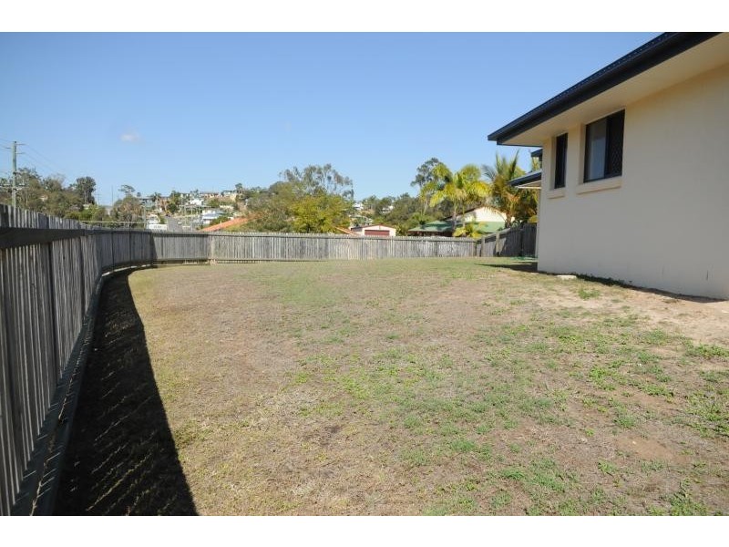 2 Kerry Court, New Auckland QLD 4680