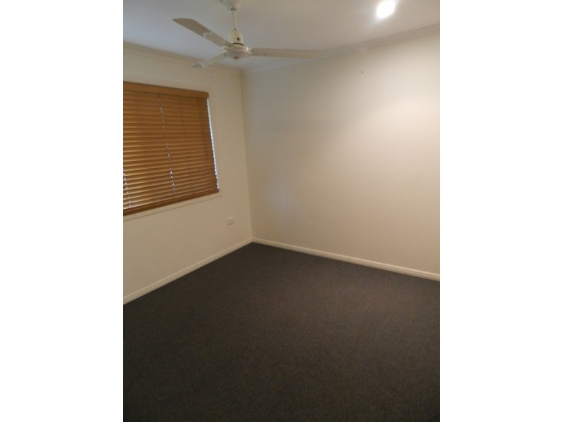 2 Kerry Court, New Auckland QLD 4680