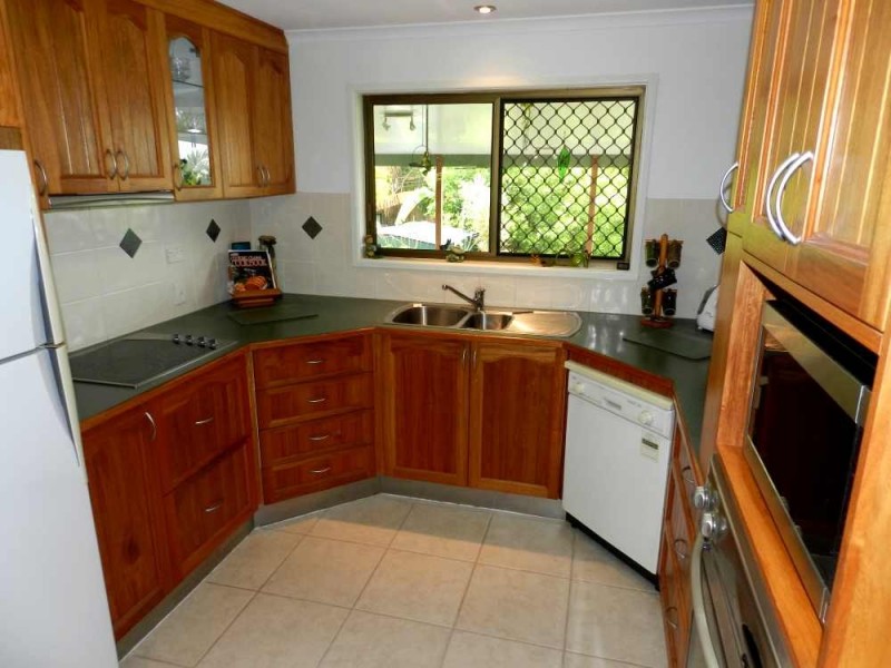 96  Gretel Drive, Clinton QLD 4680