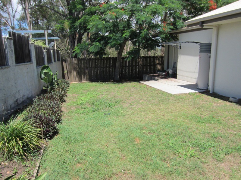 8 Alpine Avenue, Boyne Island QLD 4680