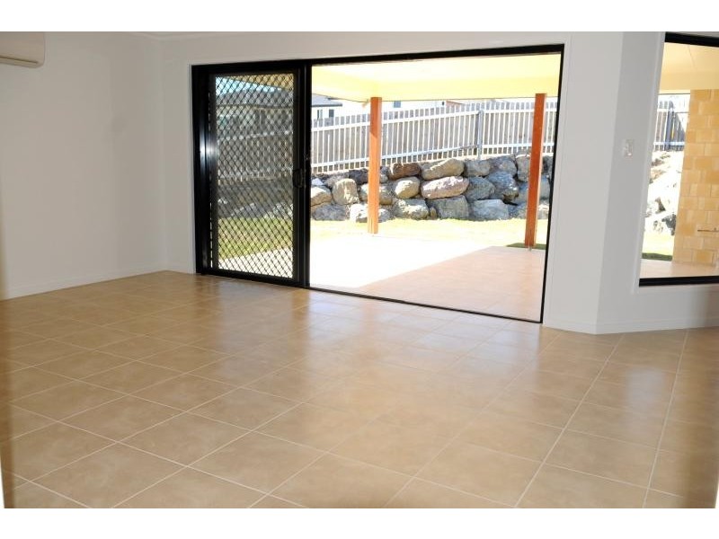 114 Penda Avenue, New Auckland QLD 4680