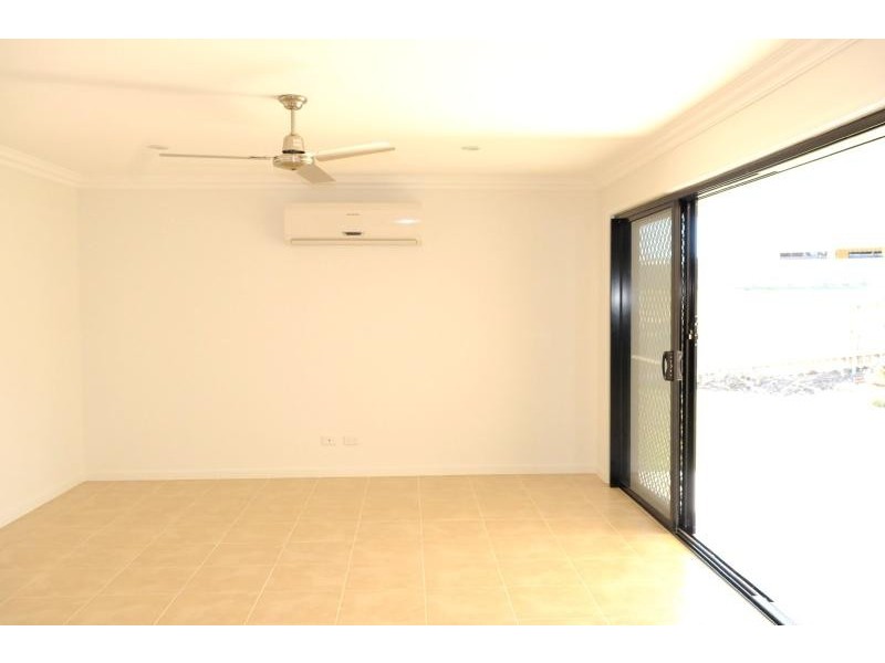 114 Penda Avenue, New Auckland QLD 4680