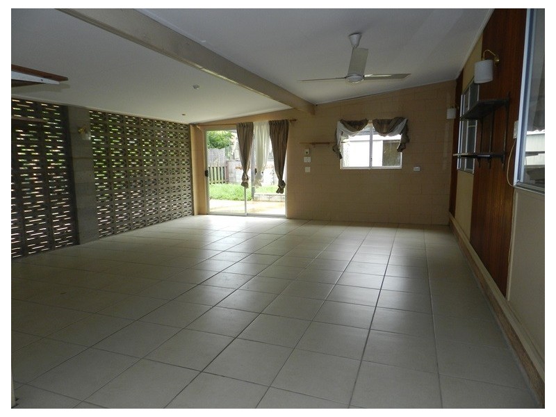 13 McGinlay Street, Clinton QLD 4680