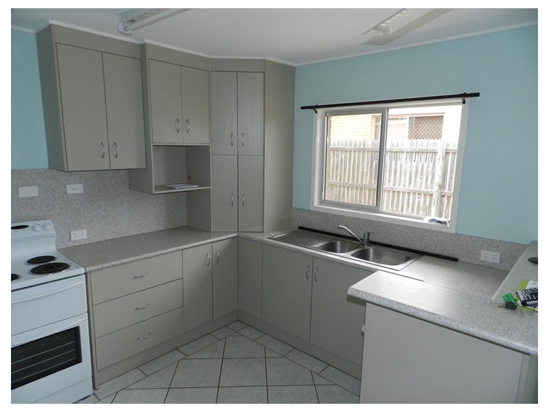 13 McGinlay Street, Clinton QLD 4680