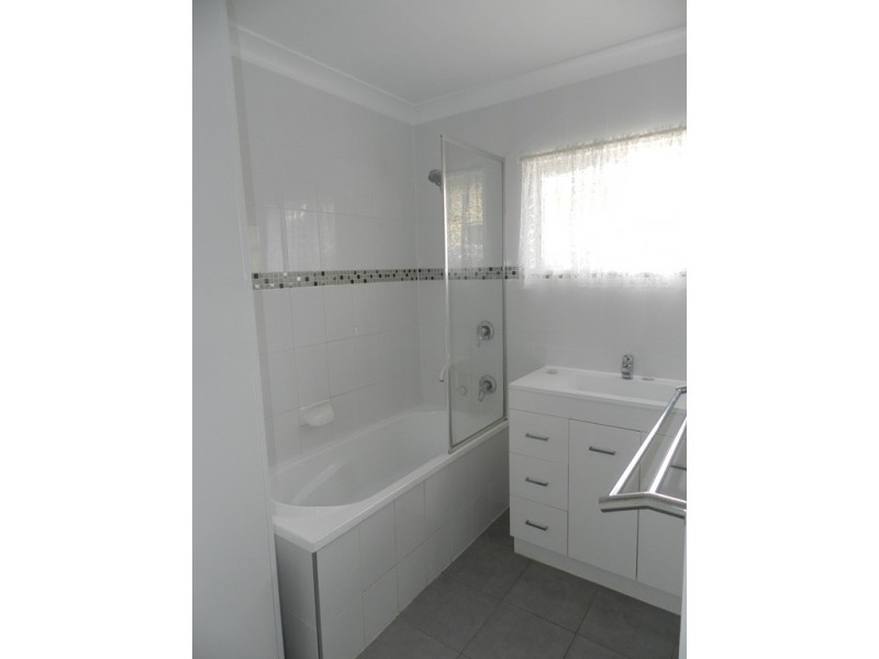 13 McGinlay Street, Clinton QLD 4680