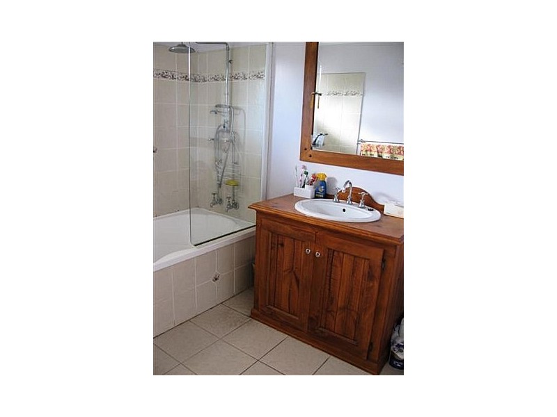 13 Grayson Street, West Gladstone QLD 4680