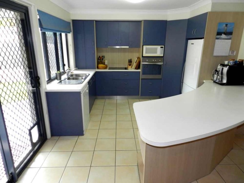 17 Sharyn Drive, New Auckland QLD 4680