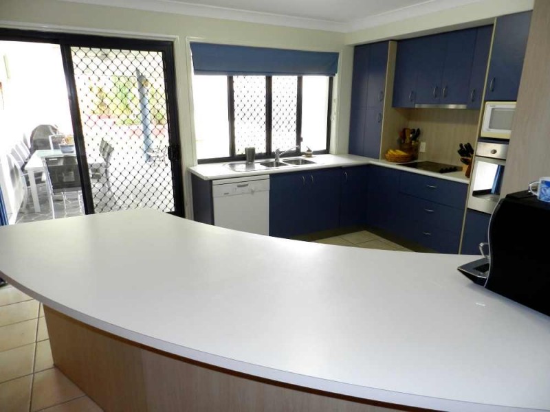 17 Sharyn Drive, New Auckland QLD 4680