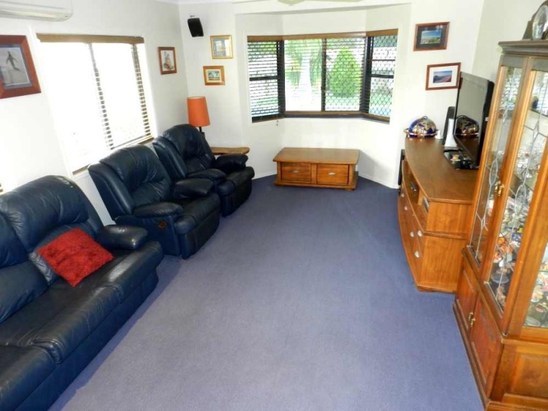 17 Sharyn Drive, New Auckland QLD 4680