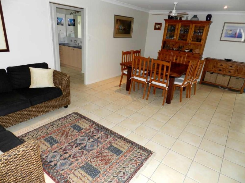 17 Sharyn Drive, New Auckland QLD 4680