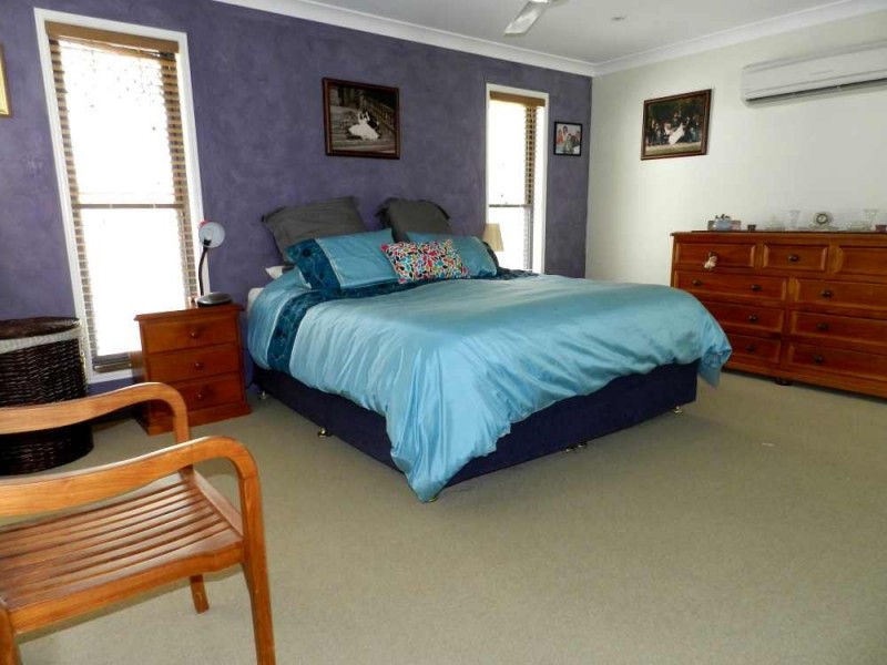 17 Sharyn Drive, New Auckland QLD 4680