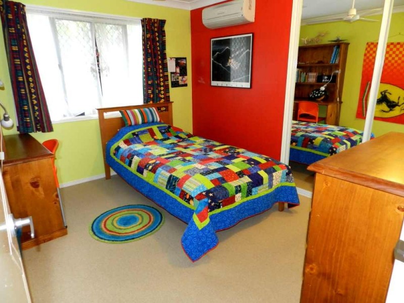 17 Sharyn Drive, New Auckland QLD 4680