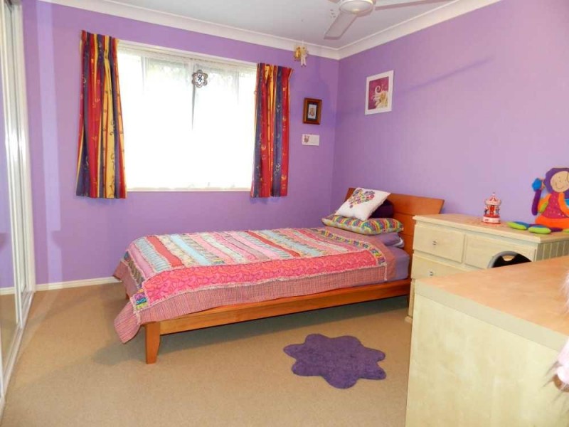 17 Sharyn Drive, New Auckland QLD 4680