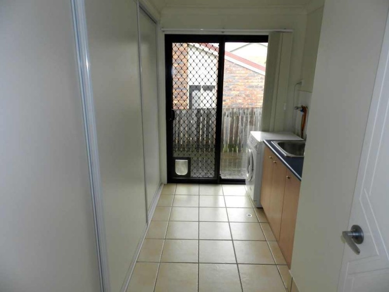 17 Sharyn Drive, New Auckland QLD 4680