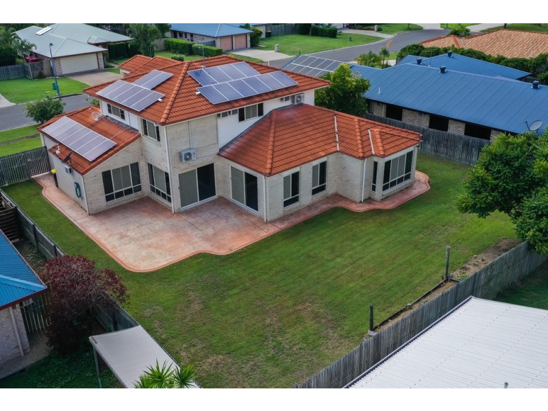 8 Huntington Court, New Auckland QLD 4680