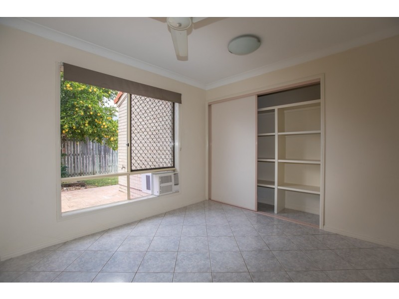 8 Huntington Court, New Auckland QLD 4680