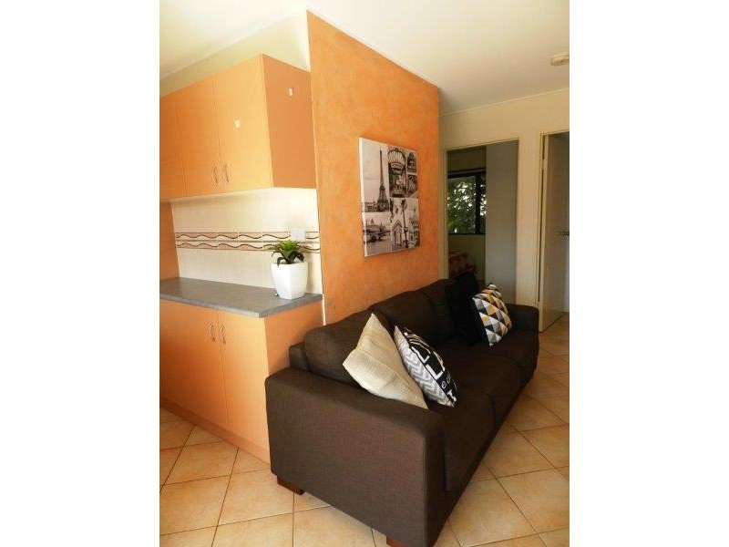 3/253 Auckland Street, South Gladstone QLD 4680