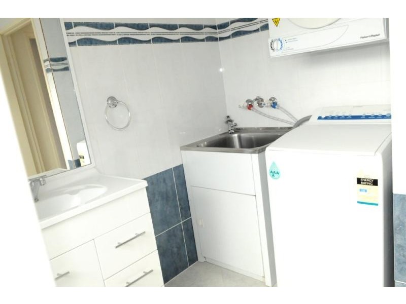 Unit 4/253 Auckland Street, South Gladstone QLD 4680